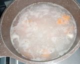 Foto langkah ke 1 dari resep Sop Sosis Makaroni.