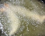 A picture of step 6 of Japanese Tempura prawns.