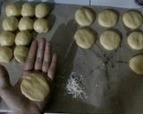 Foto langkah ke 3 dari resep Bakpia Basah Teflon isi coklat / keju (NO oven NO telur mudahh).