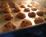 Foto langkah ke 6 dari resep Monster Chocochips Cookies.