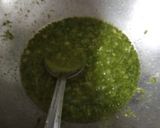 A picture of step 3 of Green pavbhaji.
