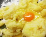 Szilvás gombóc recept fázis 4 fotója