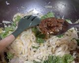 Foto langkah ke 3 dari resep Char Kway Teow (Kwetiau Goreng).
