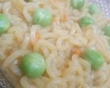 A picture of step 5 of Chatt patta noodles.