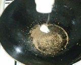 A picture of step 2 of Aloo palak paratha.