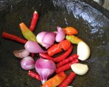 Foto langkah ke 1 dari resep Tumis Oncom Kemangi.