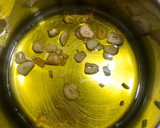 Foto del paso 3 de la receta: Revuelto de gambas al ajillo y trigueros frescos