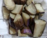Foto langkah ke 1 dari resep Terong Balado.