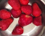 Vaníliás epres piskóta - tojás nélkül recept fázis 2 fotója