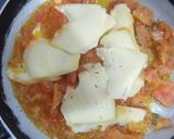 Foto del paso 2 de la receta: Queso con tomate en paila