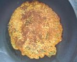 A picture of step 2 of Spring onion oats chilla.
