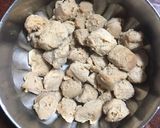 A picture of step 2 of Soya Tikka Masala.