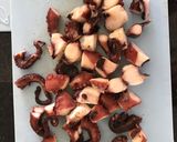 Foto del paso 3 de la receta: Pulpo con papas amarillas mini