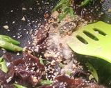 Foto langkah ke 2 dari resep Tumis Jamur Sawi Putih.