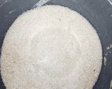 A picture of step 1 of Homemade castorsugar.
