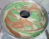 Foto langkah ke 5 dari resep Marble Cake Putih Telur.