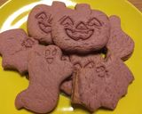 A picture of step 6 of Spooky Halloween Cookie.