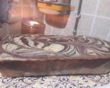 A picture of step 4 of Vanilla and chocolate marble cake.