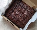 Foto langkah ke 10 dari resep Shiny Brownies Gampang dan Lezat.