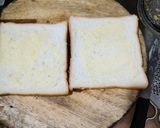 A picture of step 2 of Cheese Avocado sandwich.