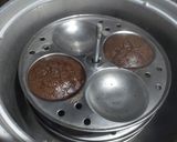 A picture of step 4 of Chocolate idli.