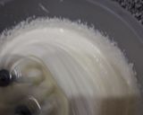 Foto del paso 4 de la receta: Mousse de frutilla (de Osvaldo Gross)