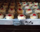 Foto langkah ke 4 dari resep 4.21 Thumbprint Strowberry.