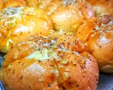 Foto langkah ke 5 dari resep Korean garlic bread.
