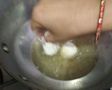 A picture of step 3 of Dahi bhalla.