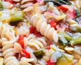 Foto del paso 3 de la receta: Fideos con zapallitos 🍝 técnica "one pot pasta"