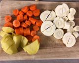 Une image de l'étape 1 de Aiguillettes de canard figues rôties et sa purée de carotte panais.