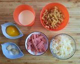 Foto langkah ke 1 dari resep Fussili Carbonara.