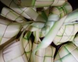 Foto langkah ke 1 dari resep Ketupat Metode 5.30.7.