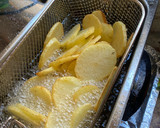 Foto del paso 4 de la receta: Pechuga de pollo en salsa con patatas a lo pobre