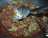 A picture of step 3 of Laccha parantha with bharta.