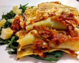 Foto del paso 5 de la receta: CANELONES A La Napolitana sobre Cama de Espinacas y Mozzarella💗