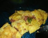 Foto langkah ke 3 dari resep Telor dadar keju kornet.