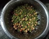 A picture of step 1 of Chana chatpata chutney (Assamese called boot bota).