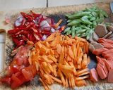 Foto langkah ke 1 dari resep Mie goreng saus 3 rasa.