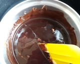 Foto langkah ke 2 dari resep Cake potong coklat.