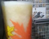A picture of step 2 of Peach smoothie.