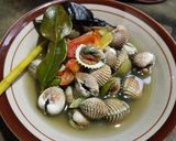 Foto langkah ke 2 dari resep Kerang dara kuah asam bening.