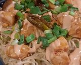 A picture of step 8 of Singaporean rice.