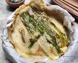 Foto langkah ke 5 dari resep Pajeon - pancake daun bawang.