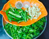 A picture of step 1 of Green chilli thecha.