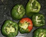 स्टफ्ड कैप्सिकम (Stuffed capsicum recipe in hindi) रेसिपी चरण 2 फोटो