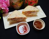 A picture of step 6 of Club Sandwiches.