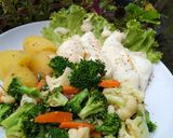 Foto langkah ke 3 dari resep Broccoli Garlic with Potatoes.