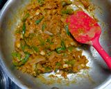 A picture of step 3 of Capsicum - Onion Sabzi.