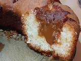 Budín de coco y dulce de leche